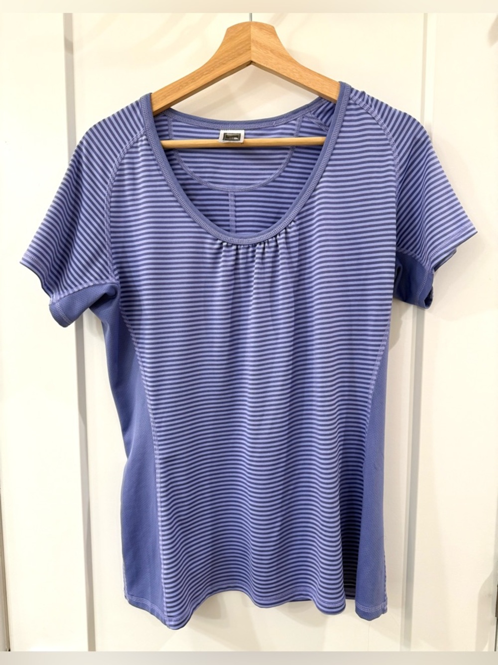 The North Face Lavender Striped Athletic Short Sleeve Tee - Size L